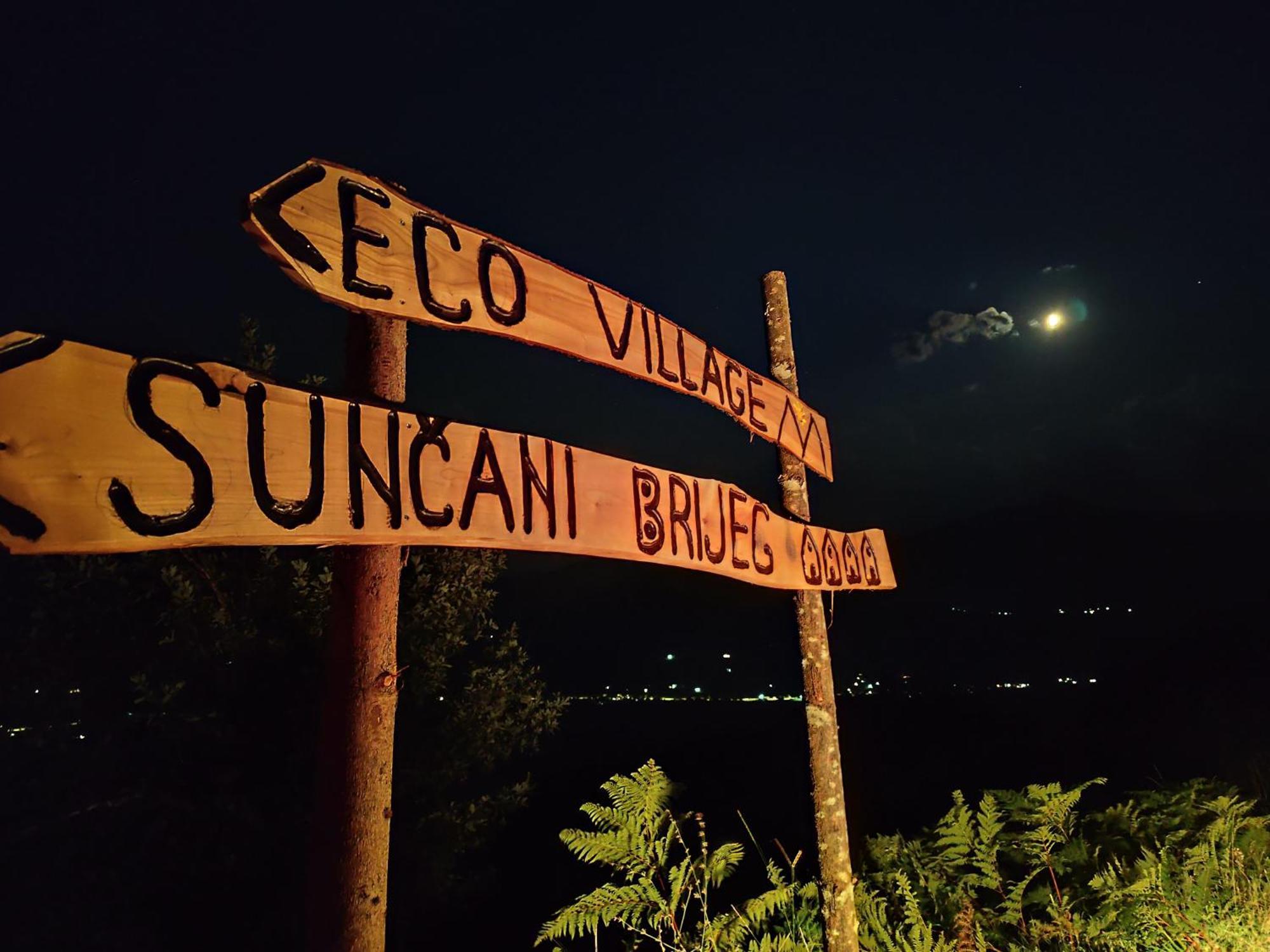 Suncani Brijeg Eco Village 플라브 외부 사진